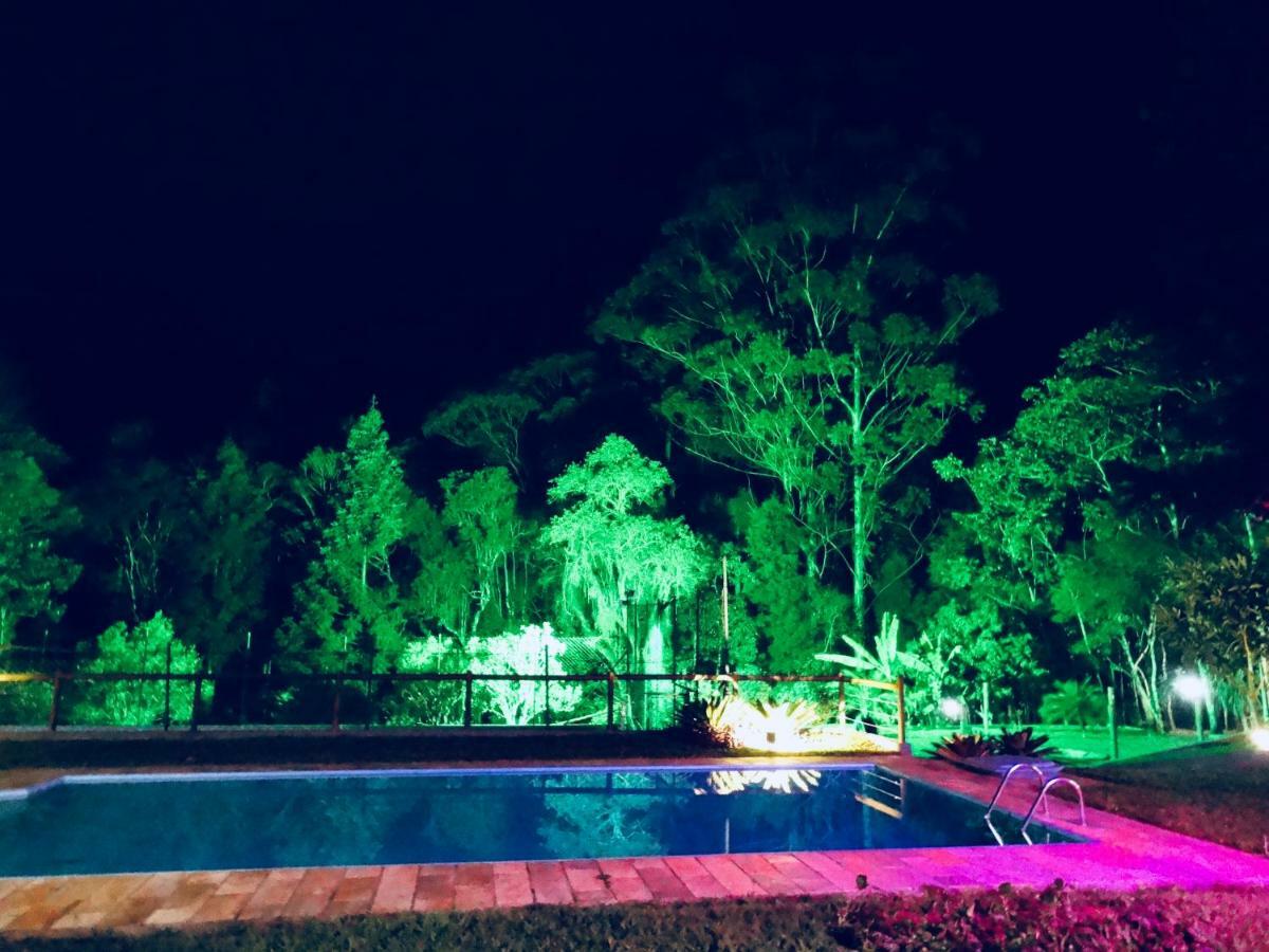 Chacara Quinta Dos Esquilos Villa Котиа Екстериор снимка