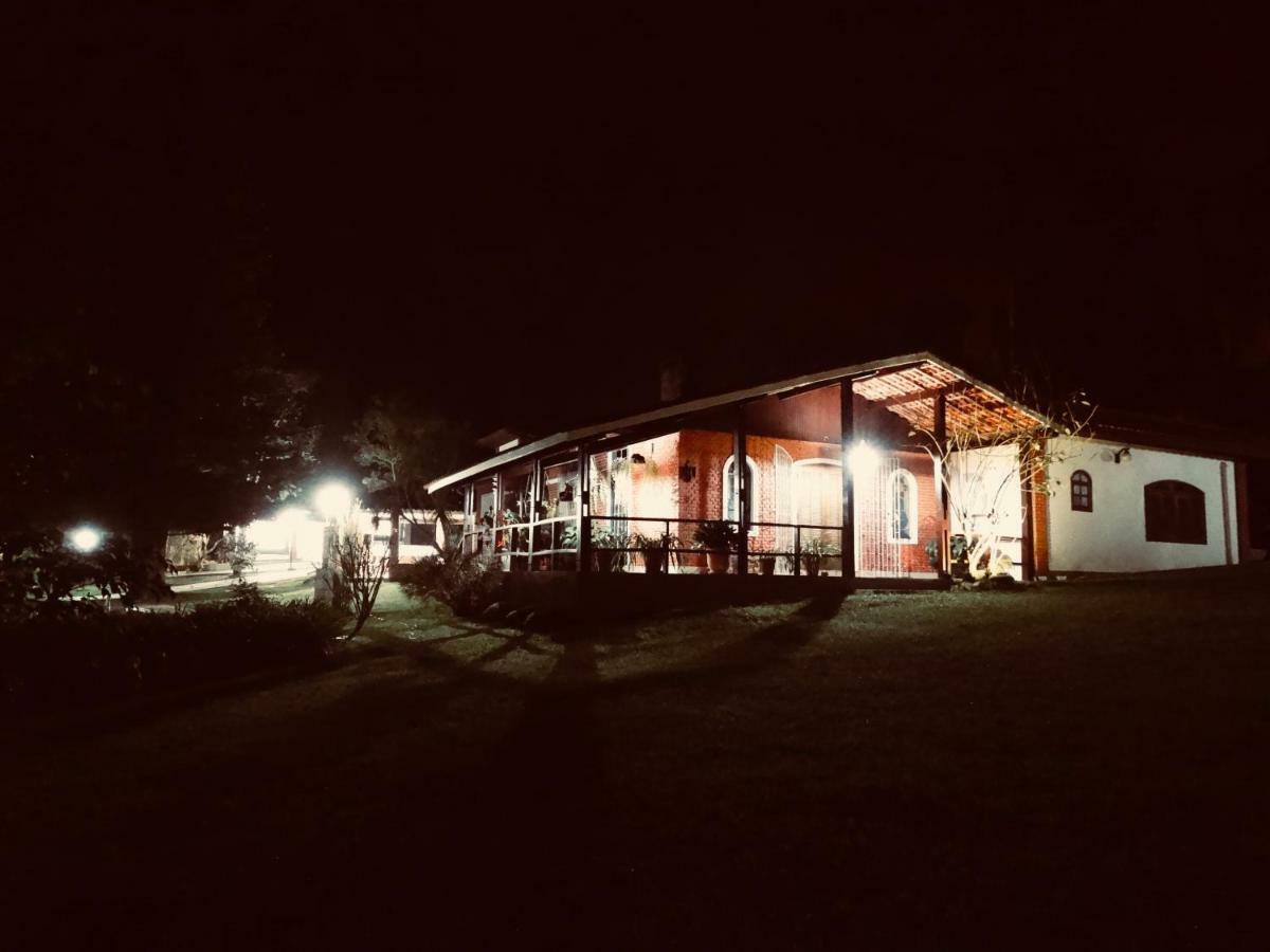 Chacara Quinta Dos Esquilos Villa Котиа Екстериор снимка